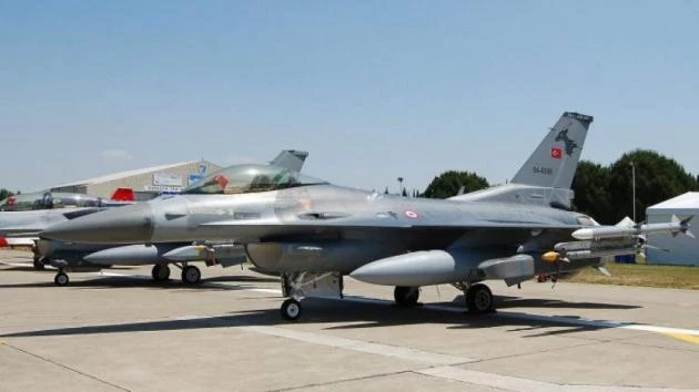 SOM: Γιατί ο τουρκικός πύραυλος έχει βεληνεκές μόλις 250 χιλιόμετρα (Εικόνες-Βίντεο)